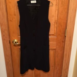 Gianni black sport dress in size 8.